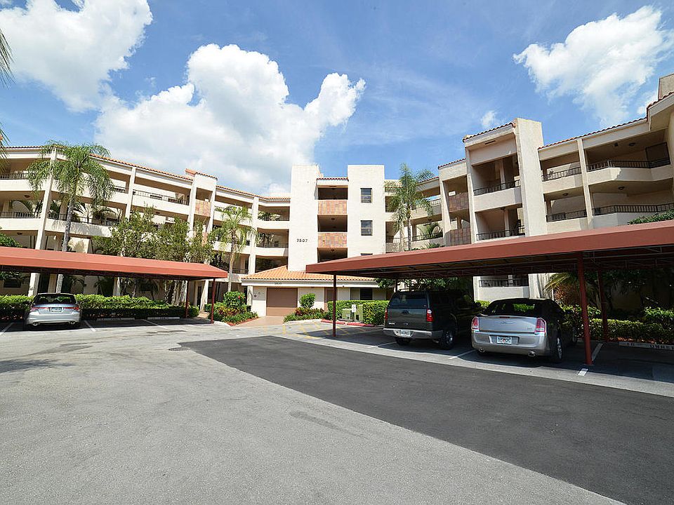 Home For Sale In Boca Pointe