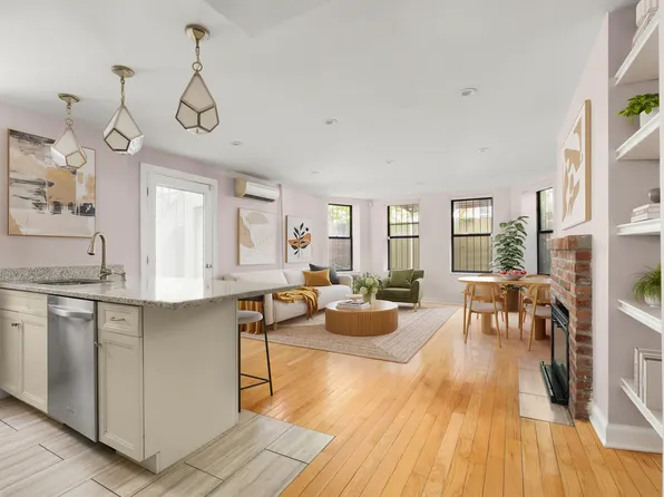 44 Remsen Street image 1 of 12