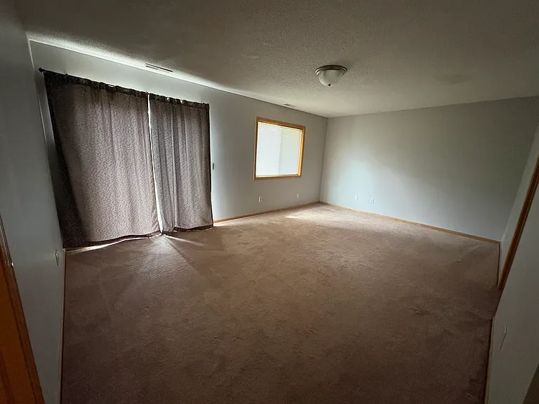 11643 Prospect Curv — Photo 11