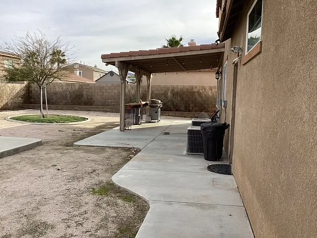 39324 Kennedy Dr — Photo 27
