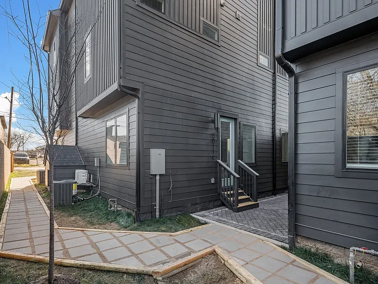 5011 Illinois Ave #B — Photo 29