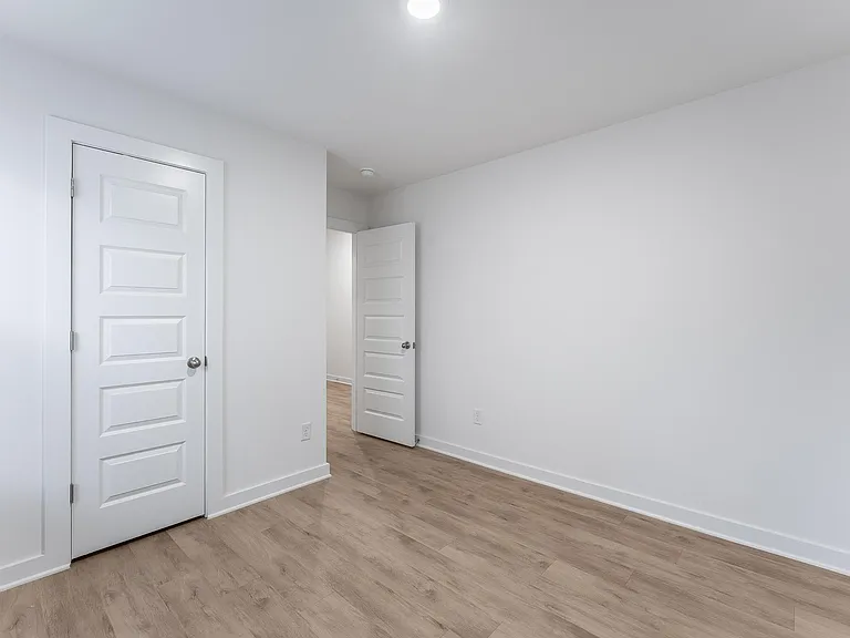 138 S Maroon Ave — Photo 14
