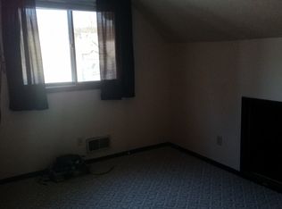 8 W 4th St, Washburn, WI 54891