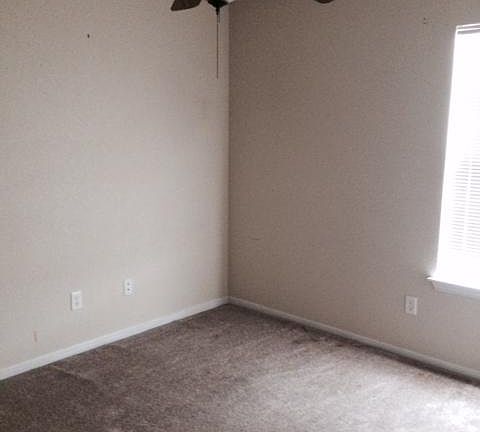 3rd image of 312 Janelle Dr APT A