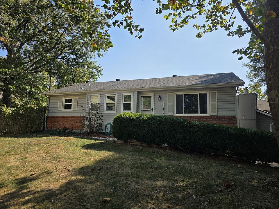 1st image of 2138 E Arrowhead Cir