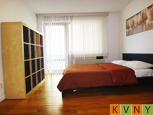 Rented by KVNY Soho | media 71