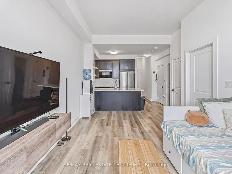 470 Dundas St E #1206 — Photo 11