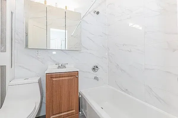 Rented by Lalezarian Properties | media 5