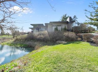 702 Valley Way, Hopkins, MN 55305