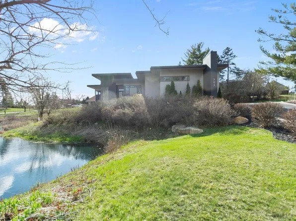 702 Valley Way, Hopkins, MN 55305