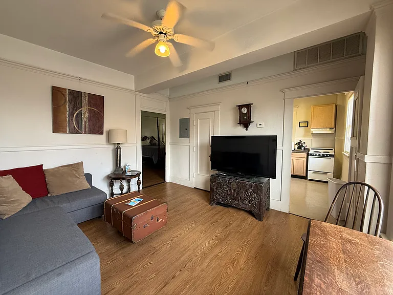 110 Auditorium Cir #21 — Photo 12