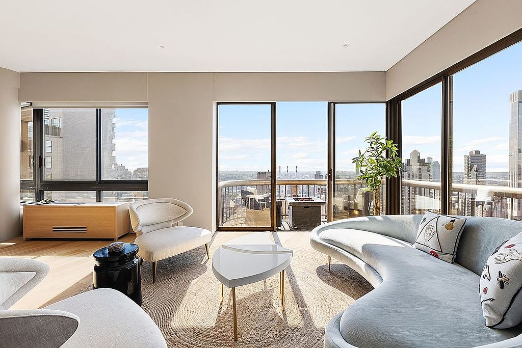 3-bedroom apartment for sale in Lenox Hill