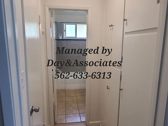3rd image of 442 S Alexandria Ave #15