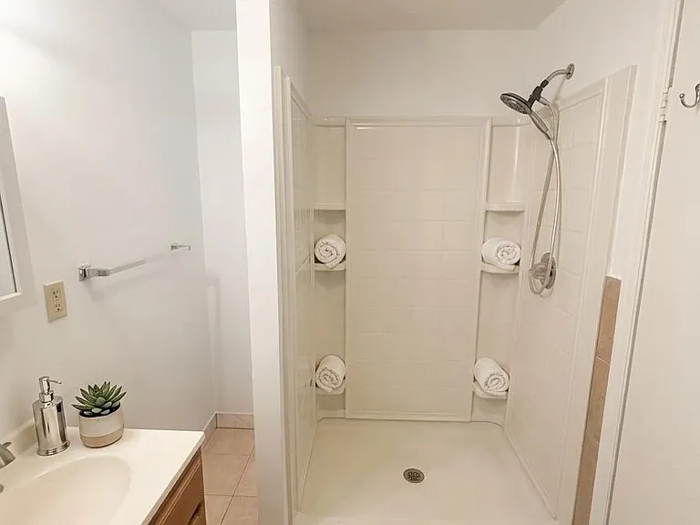 313 Main St #2 — Photo 9