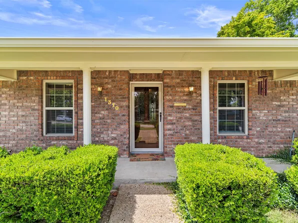 1310 S Jefferson St, Kaufman, TX 75142