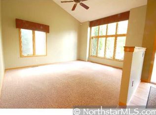 996 Trillium Ct, Eagan, MN 55123