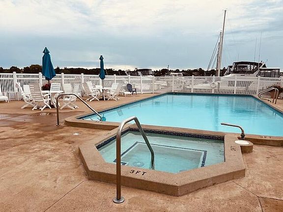 4th image of 8572 Ellenwood Dr #26