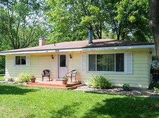 2885 Sharon Dr, Ann Arbor, MI 48108