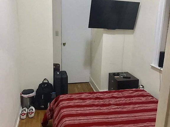 3rd image of 204 E 32nd St APT 2ER