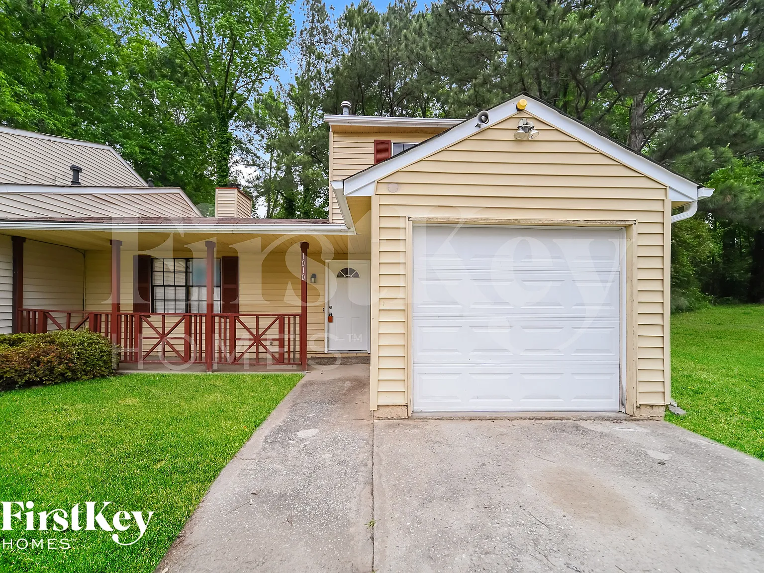 4 bed, 2.5 bath, 1492 sqft, $2,165 — Photo 1