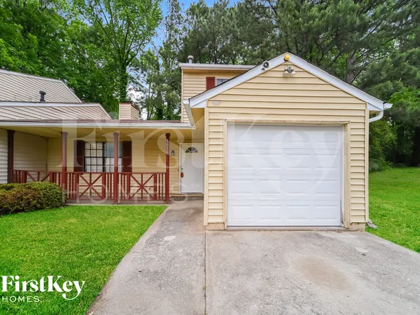 1010 Pine Tree Trl, Atlanta, GA 30349