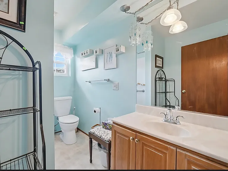 807 Ludwig Park Dr — Photo 5