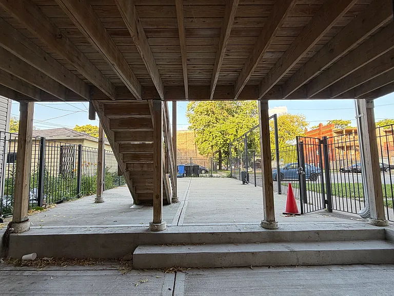 701 N Saint Louis Ave — Photo 11