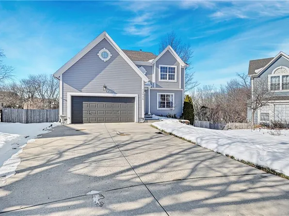12926 S Summit St, Olathe, KS 66062