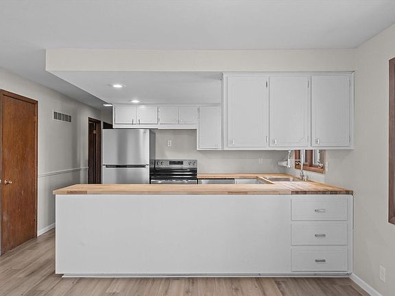 5th image of 231 South 5th STREET