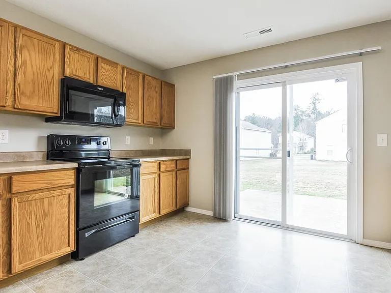1020 Gelfield Rd — Photo 7