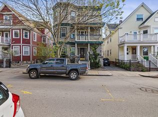 28 Edison Grn #B, Dorchester, MA 02125