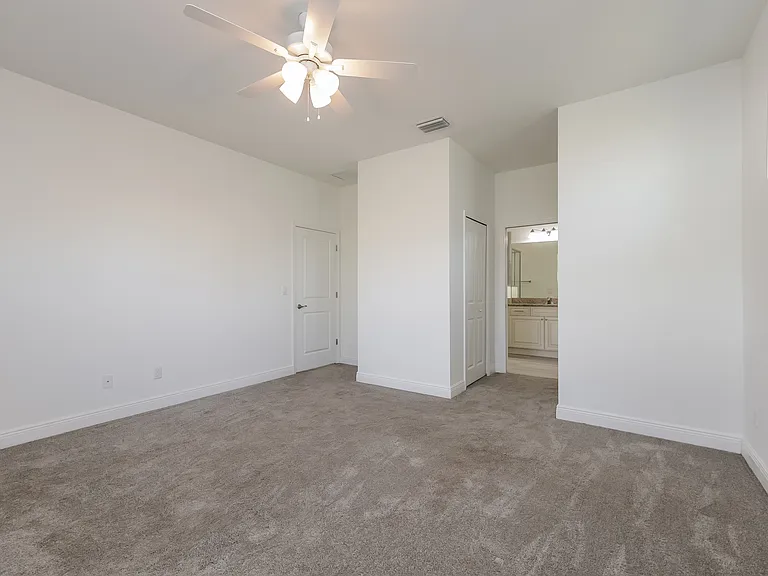 2329 NW 36th Ave — Photo 15