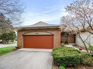 642 Spring Ln, Holland, MI 49423