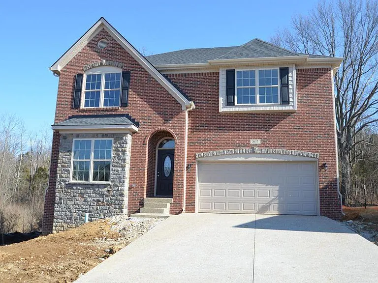 807 Urton Woods Way — Photo 1