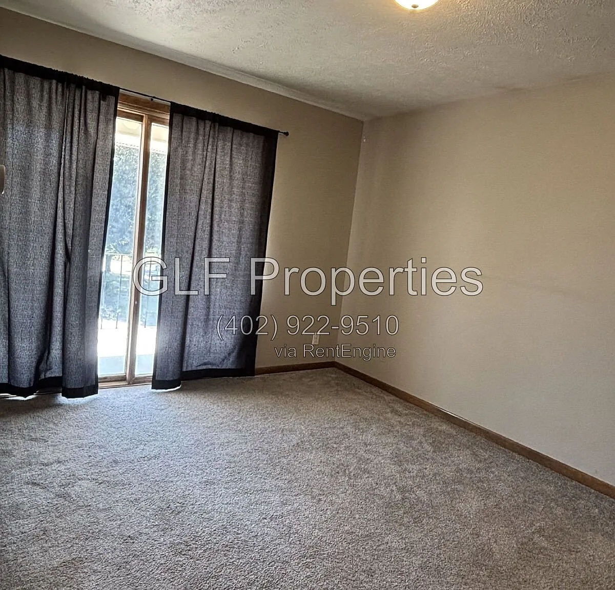 2 bed, 1.0 bath, 1008 sqft, $1,050 — Photo 3