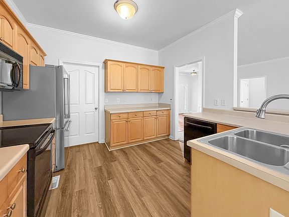 2nd image of 3227 Bilbrey Dr
