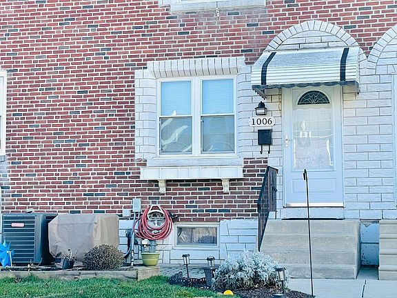 2nd image of 1006 Poplar Ave