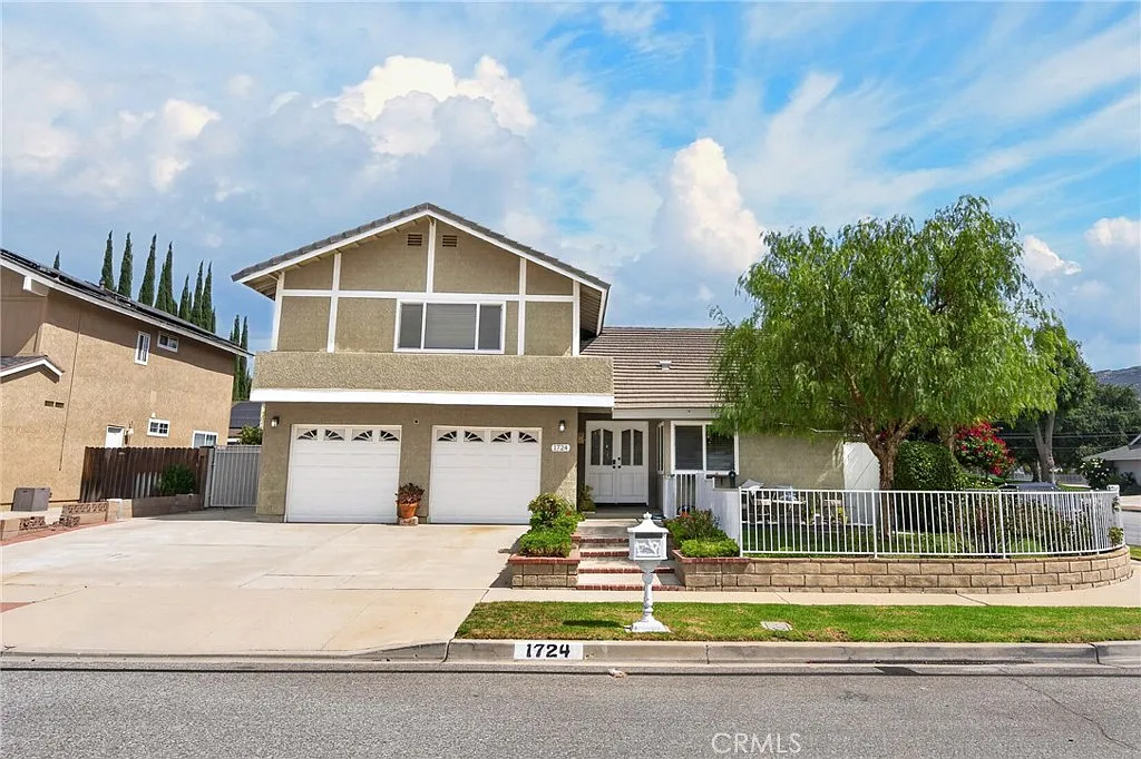 5 bed, 2147 sqft, $4,600 — Photo 1