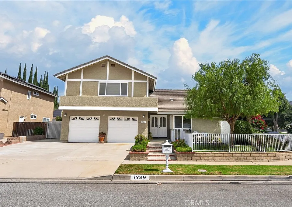 1724 Hilliard Ave