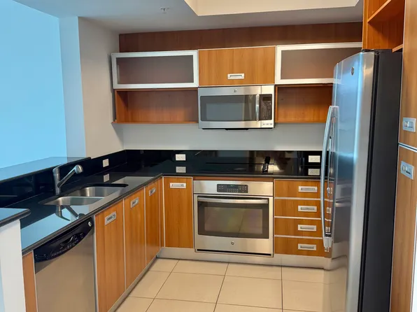 410 Evernia St APT 507, West Palm Beach, FL 33401