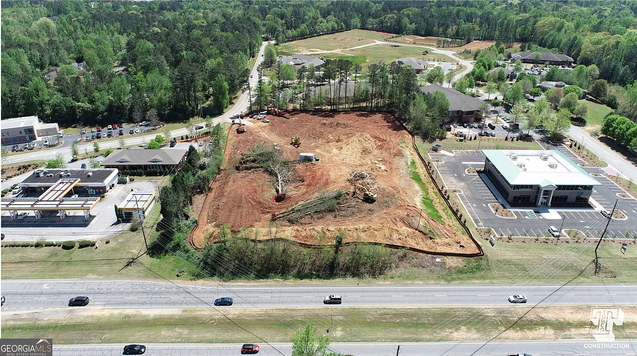 1018 Sullivan Rd photo 1