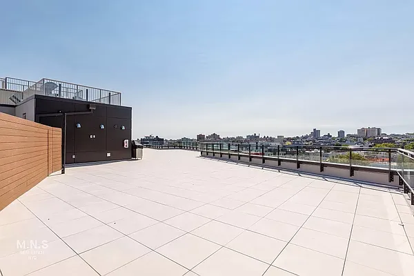 Rented by MNS | media 38