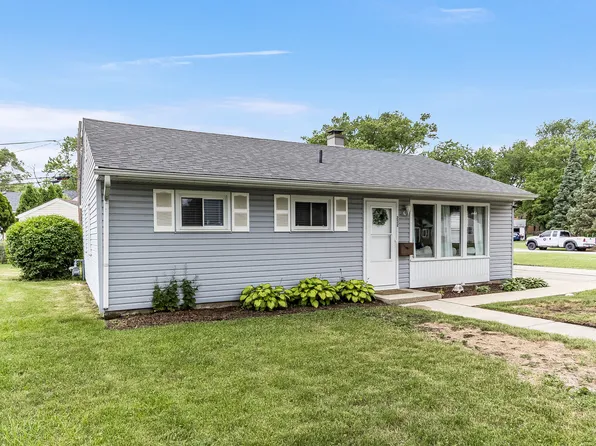 232 Westgate Dr, Aurora, IL 60506