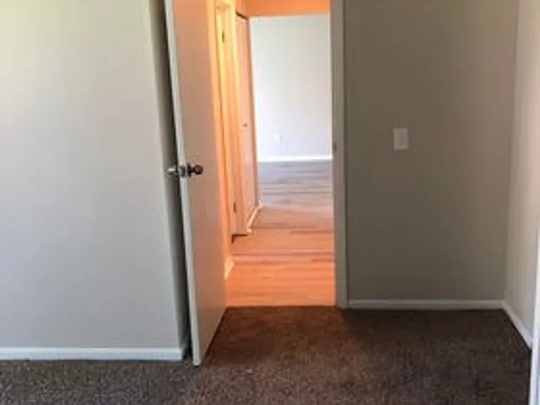 17 Stenwick Dr #E — Photo 13