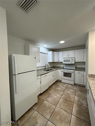 4826 Marine Dr #2 Photo 1