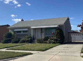 24585 Johnston Ave, Eastpointe, MI 48021
