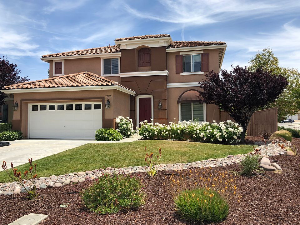 1st image of 37688 Flora Ct