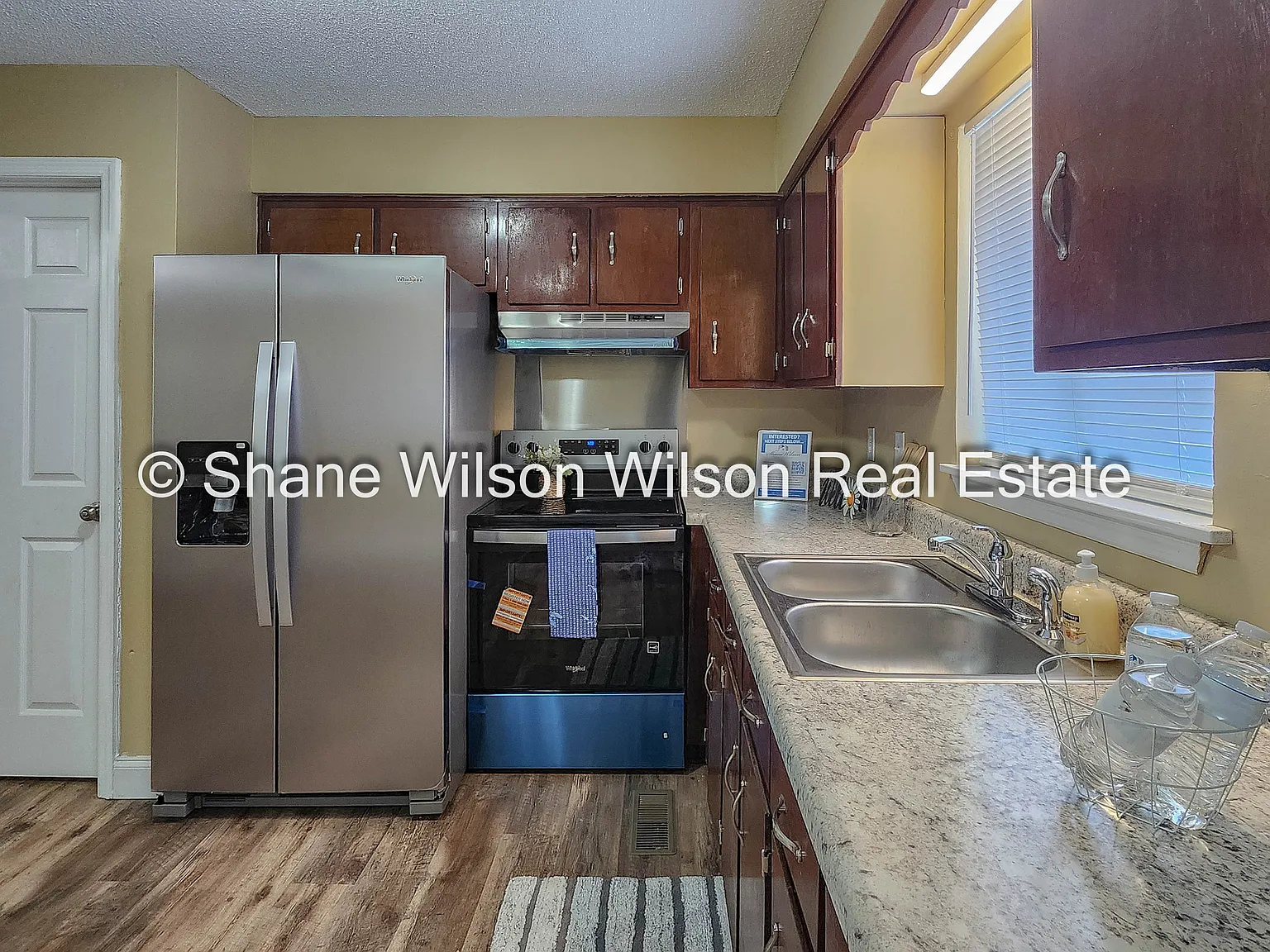 3 bed, 1.5 bath, 1320 sqft, $1,649 — Photo 4