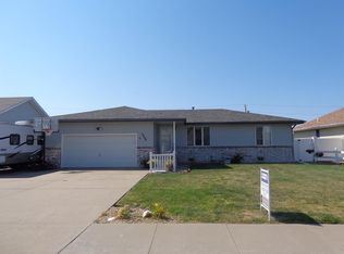 2506 E 21st St, Hays, KS 67601