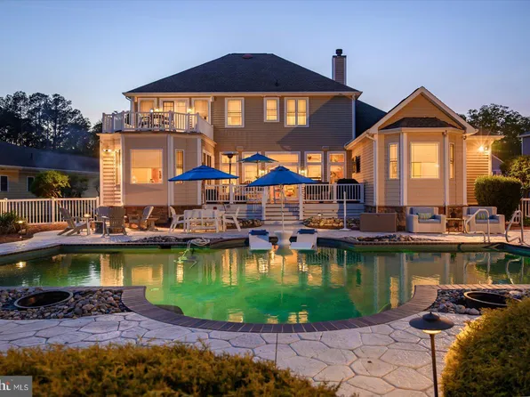 10308 Plantation Ln, Berlin, MD 21811